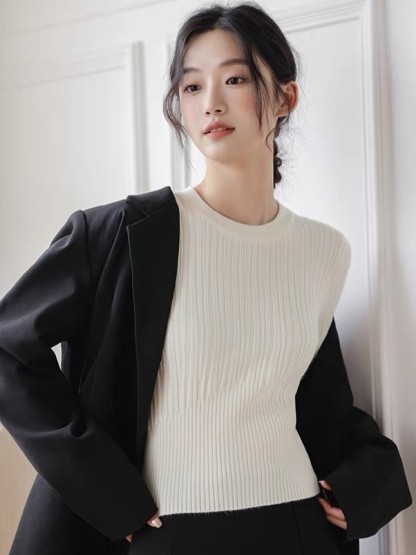 Lindt Round Neck Knit Top