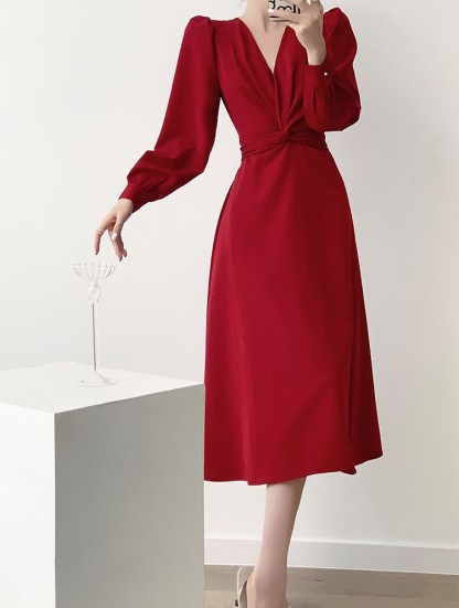 Leahna Deep-V Vintage Puff Sleeves Dress-The Black Bow-