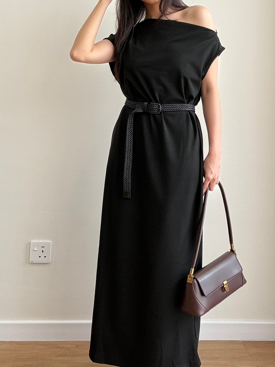 Lowry Asymmetric Shoulder Maxi Dress