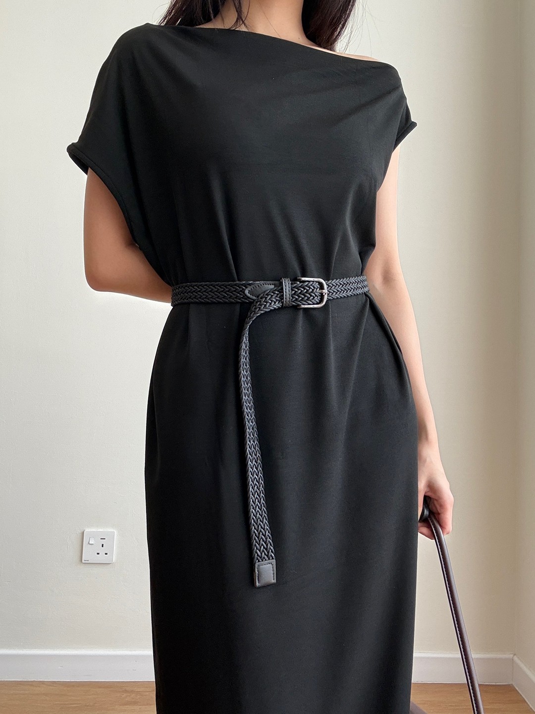 Lowry Asymmetric Shoulder Maxi Dress