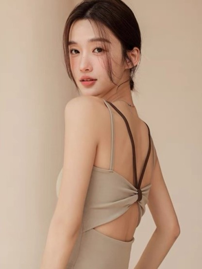 Leura Fake Two Pieces Strappy Padded Top