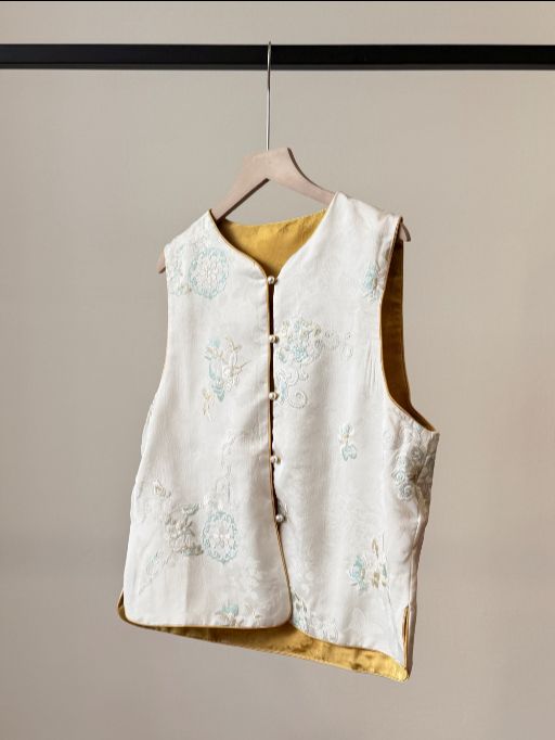 Shuang Di Two Sided Oriental Vest