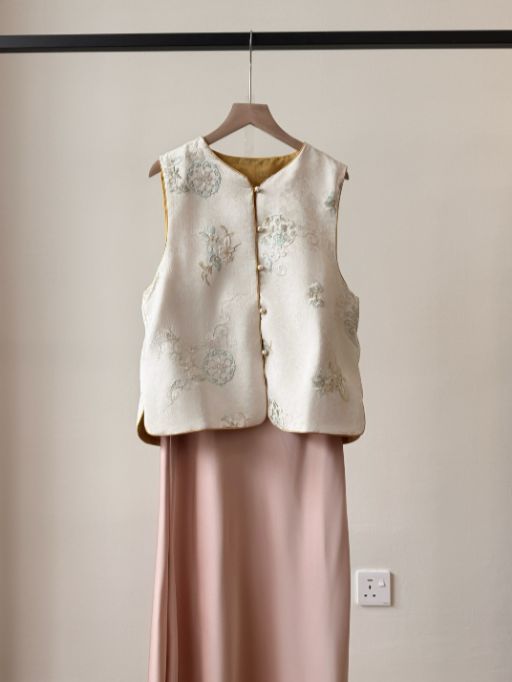 Shuang Di Two Sided Oriental Vest