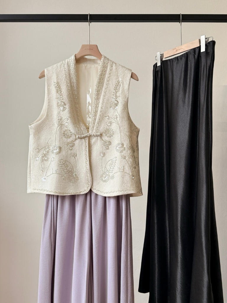 Shuang Ni Sequin Oriental Vest