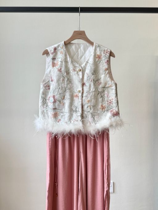 Shuang Mu Feather Trip Sequin Oriental Vest