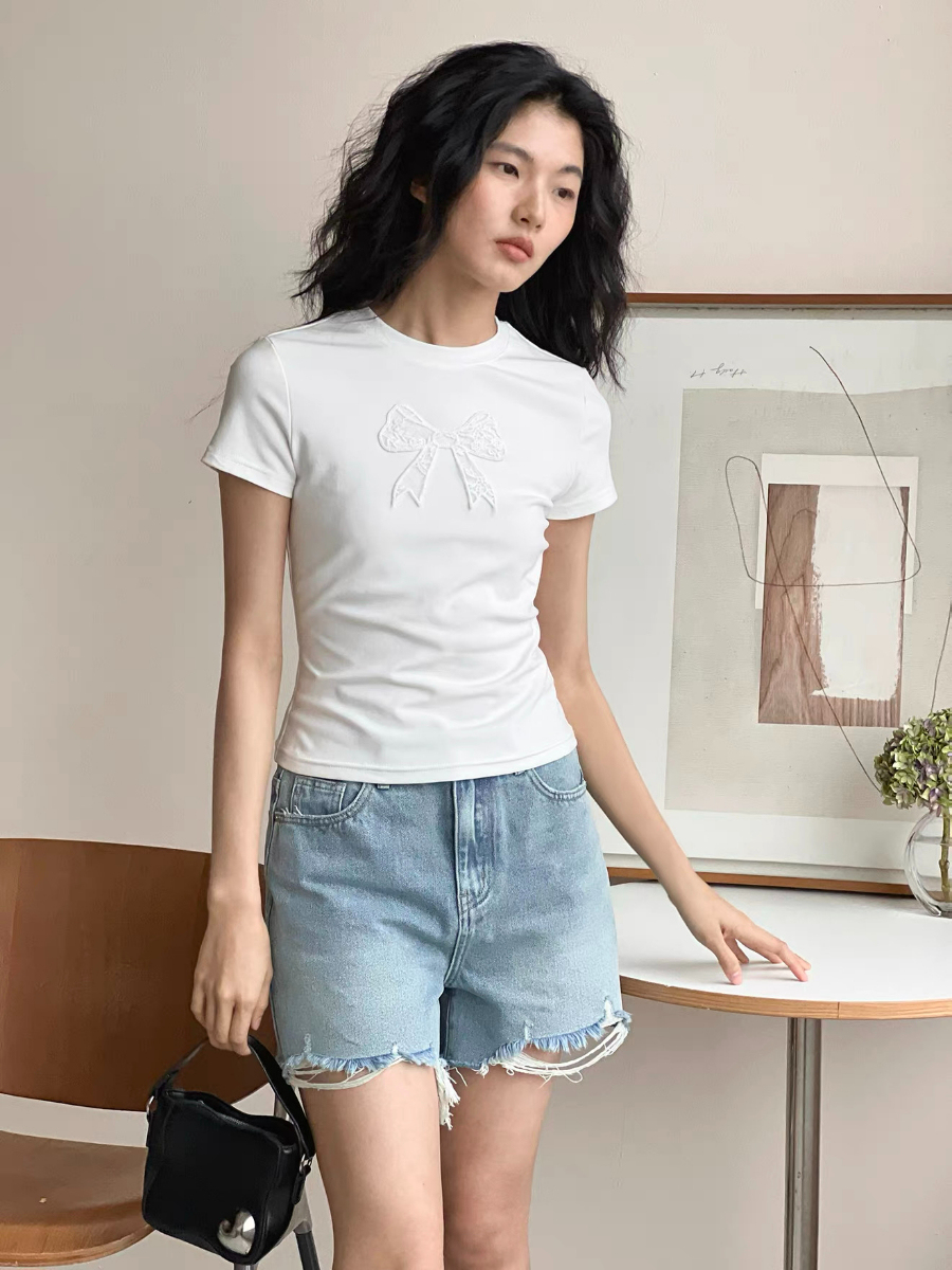 Kitt Ribbon Fitted Tee