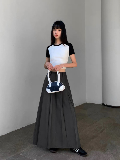 Maite Pleaded OL Skirt-The Black Bow-
