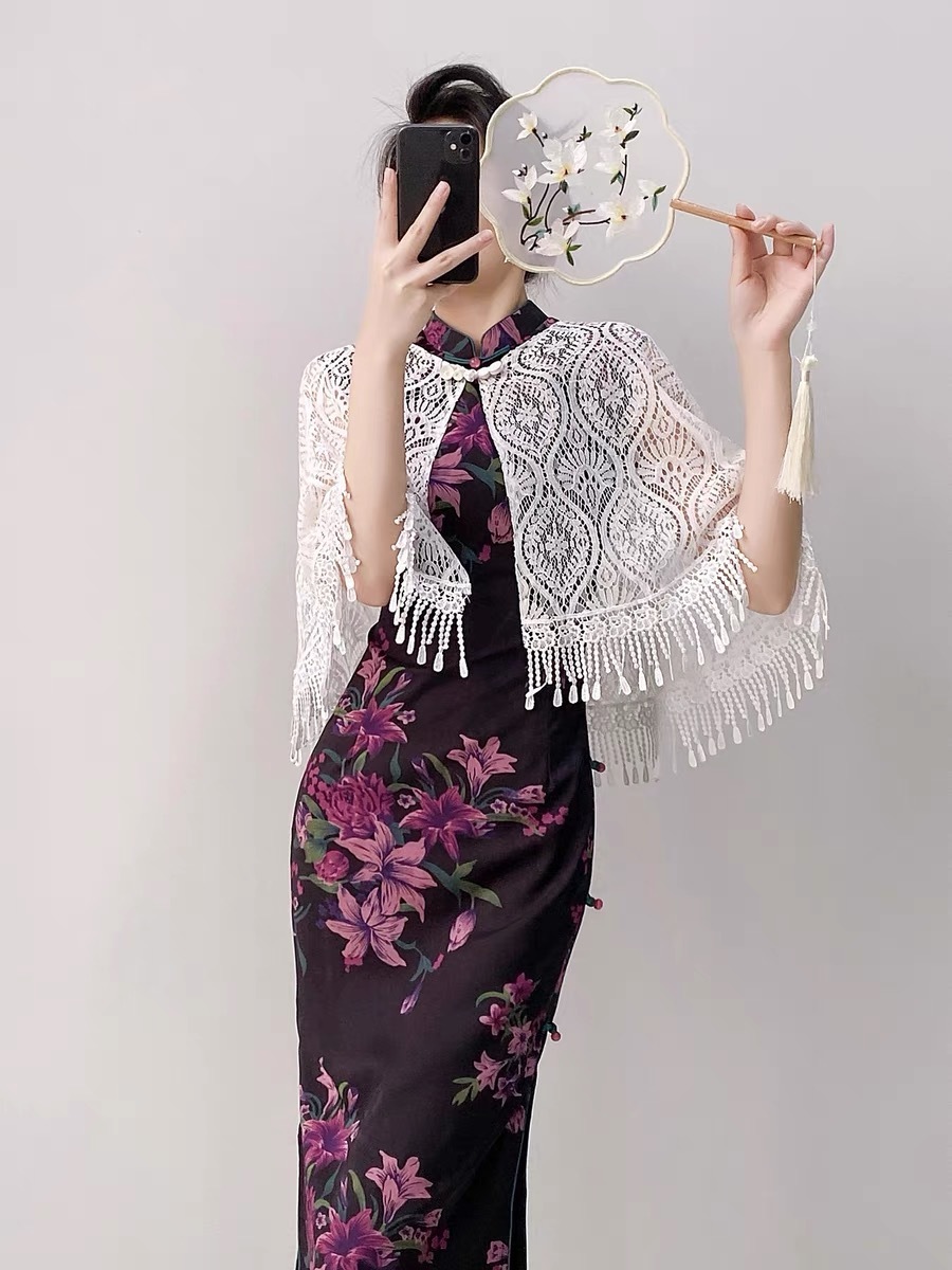 Ci Na Cap Sleeve Floral Cheongsam