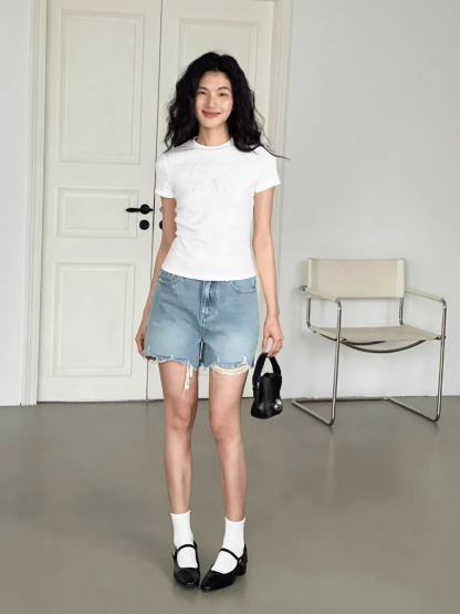 Kitt Ribbon Fitted Tee