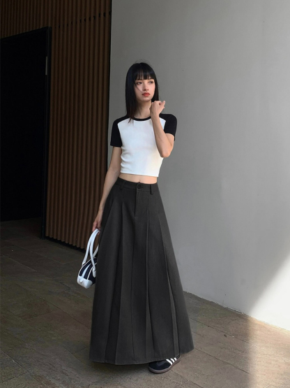 Maite Pleaded OL Skirt-The Black Bow-