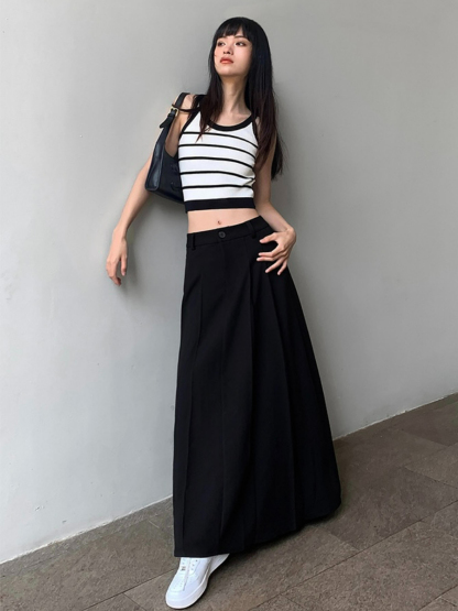 Maite Pleaded OL Skirt-The Black Bow-