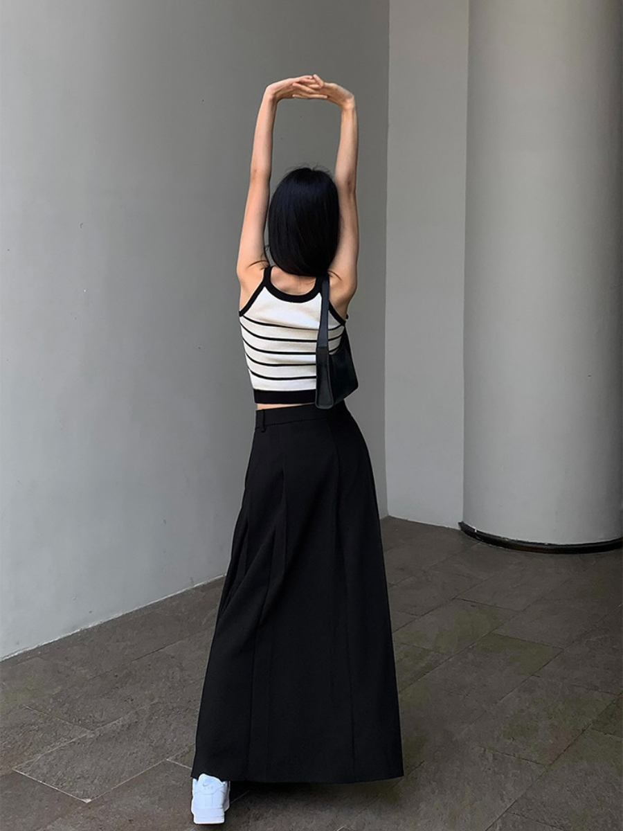 Maite Pleaded OL Skirt-The Black Bow-