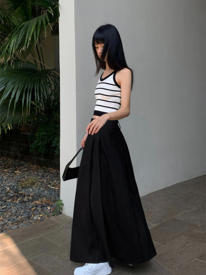 Maite Pleaded OL Skirt-The Black Bow-
