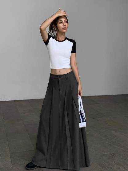 Maite Pleaded OL Skirt-The Black Bow-
