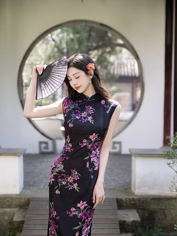 Ci Na Cap Sleeve Floral Cheongsam