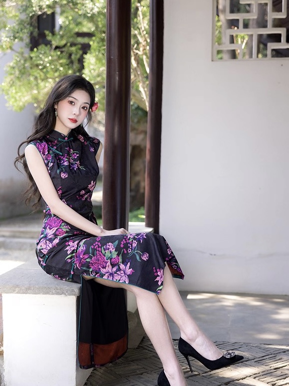 Ci Na Cap Sleeve Floral Cheongsam