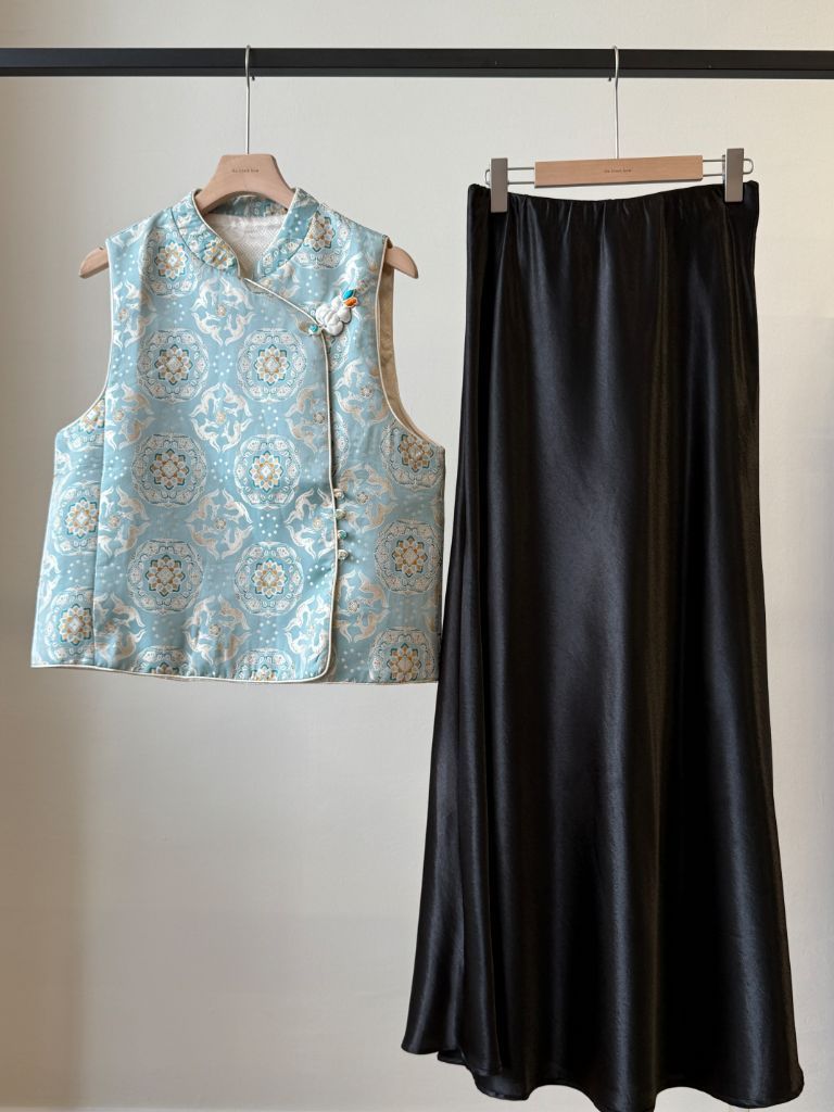 Shuang Fang Oriental Vest