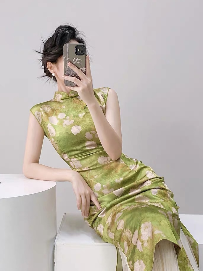 Ci Ni Cap Sleeve Floral Cheongsam