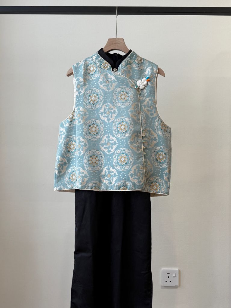 Shuang Fang Oriental Vest
