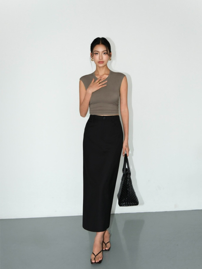 Manda Back Slit OL Skirt-The Black Bow-