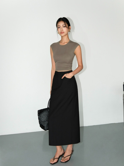 Manda Back Slit OL Skirt-The Black Bow-