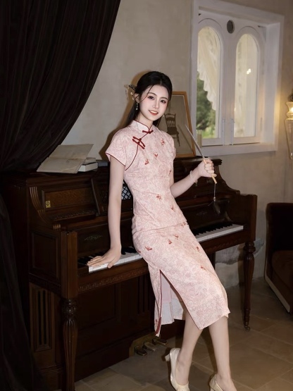 Ci Peng Floral Cheongsam