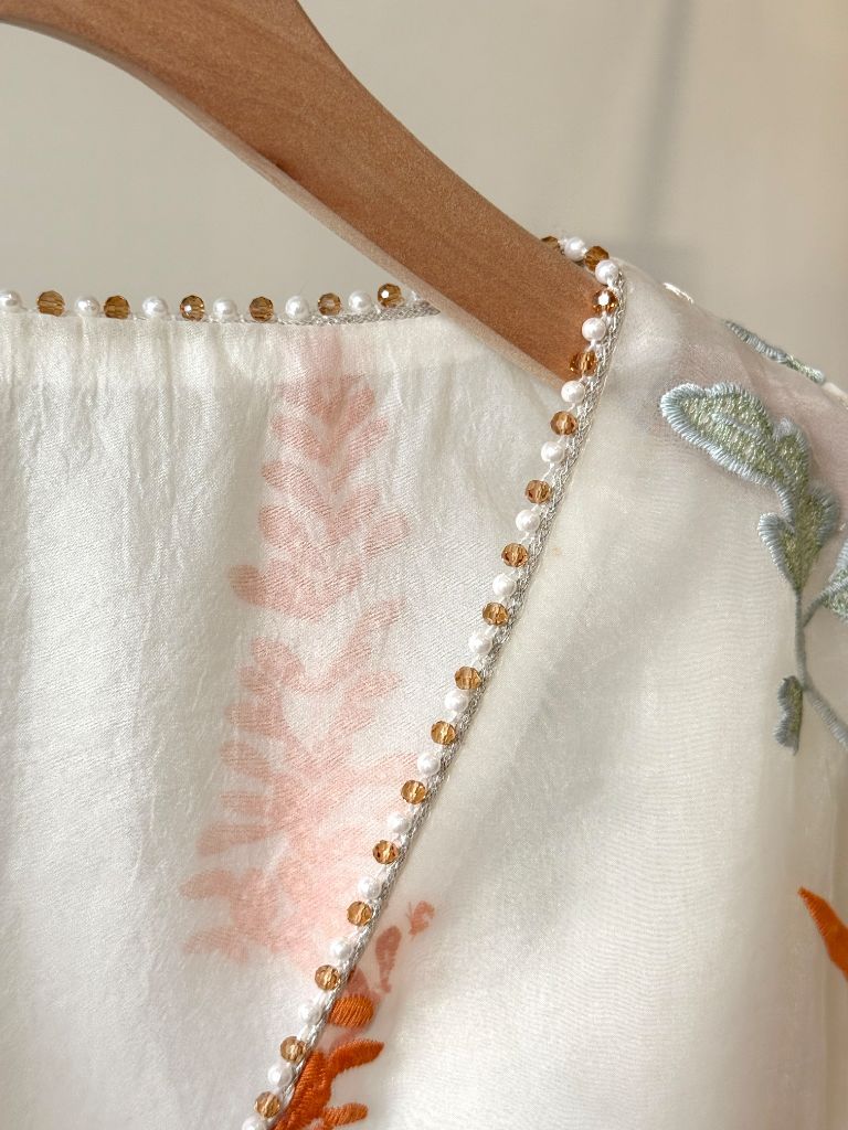 Li Ya Floral Embroided Long Sleeve Oriental Vest