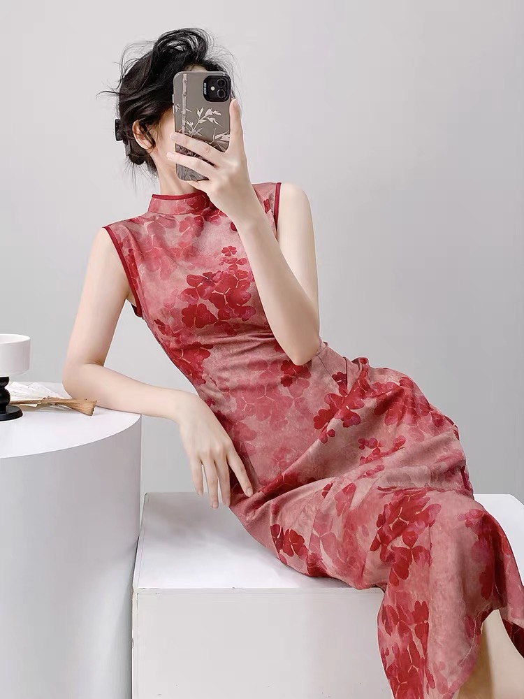 Ci Qu Sleevelss Cheongsam