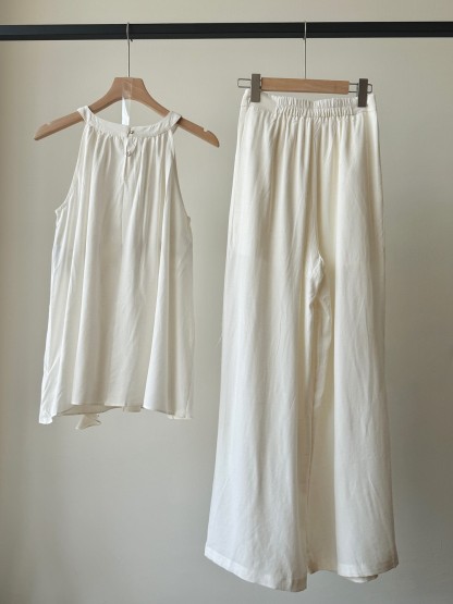 Peeta Halter Neck Top & Pants Set