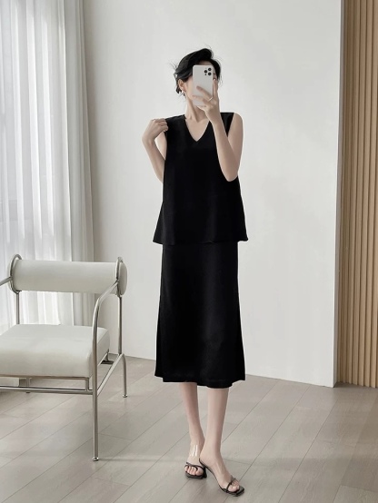 Mckenna Fake Two Piece Midi Dress