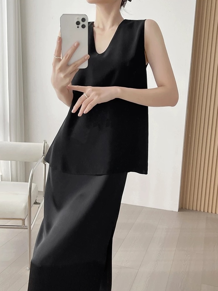 Mckenna Fake Two Piece Midi Dress