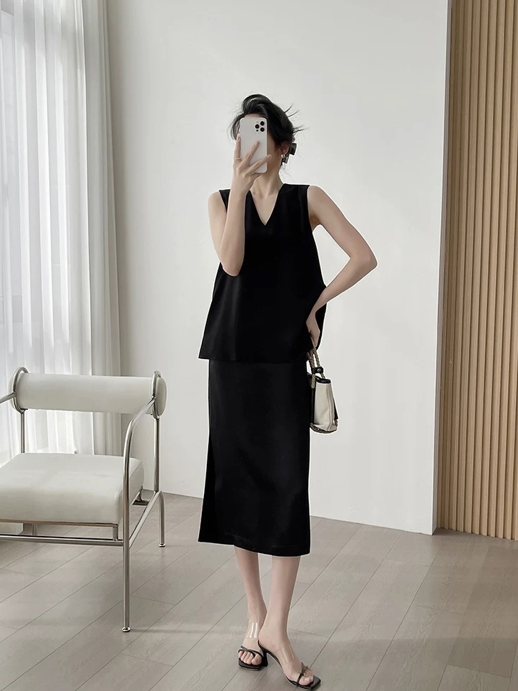 Mckenna Fake Two Piece Midi Dress