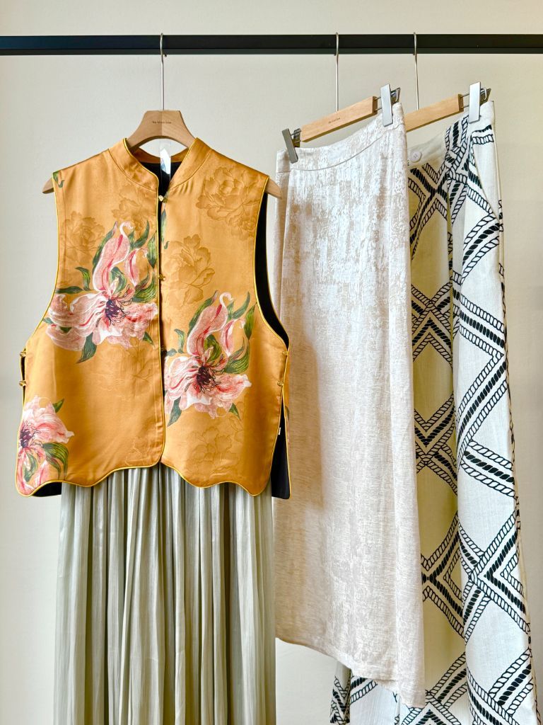 Shuang Pu Oriental Vest