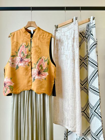 Shuang Pu Oriental Vest