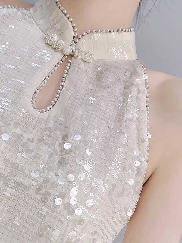 Ci Qun Halter Neck Sequin Cheongsam