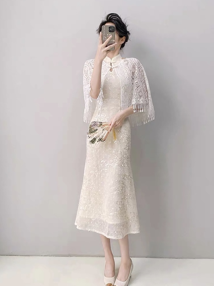 Ci Qun Halter Neck Sequin Cheongsam