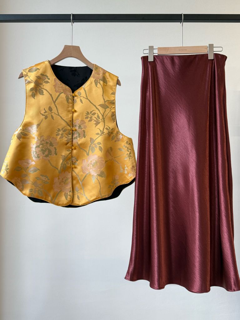 Shuang Hu Two Sided Floral Oriental Vest