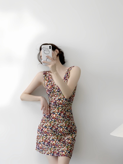 Maxine Vintage Floral Fit Mini Dress