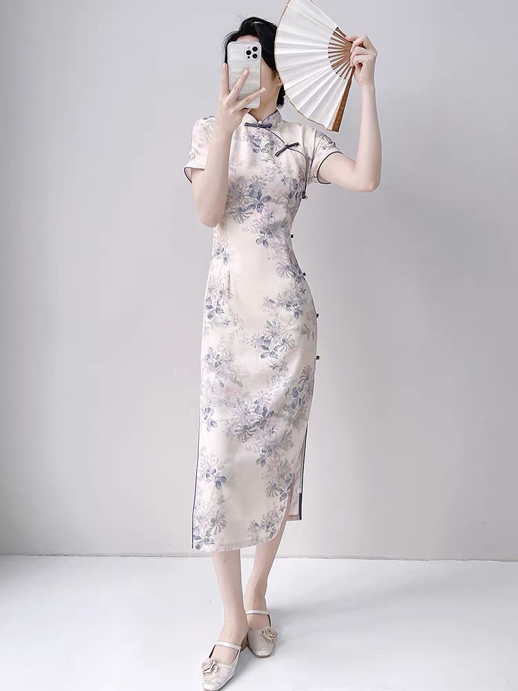 Ci Rui Floral Cheongsam