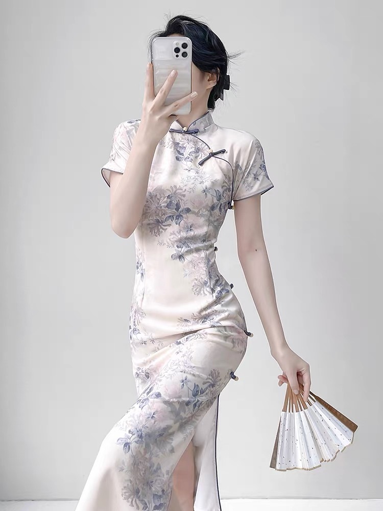 Ci Rui Floral Cheongsam