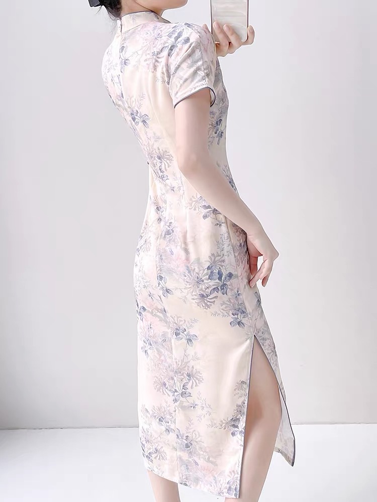 Ci Rui Floral Cheongsam