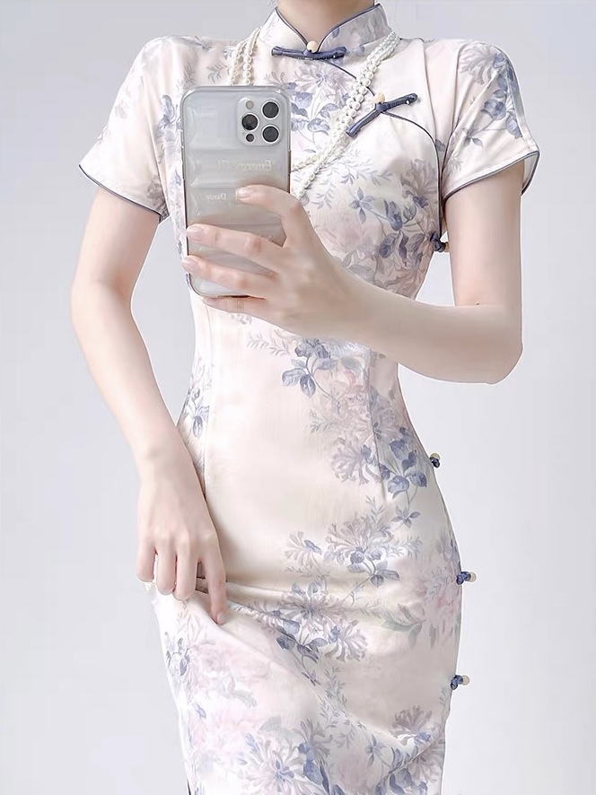 Ci Rui Floral Cheongsam