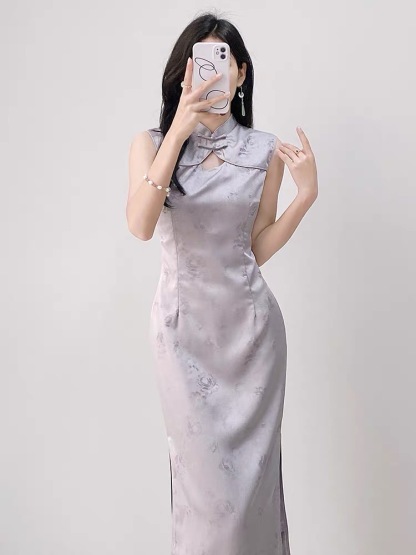 Ci Qi Sleeveless Cheongsam
