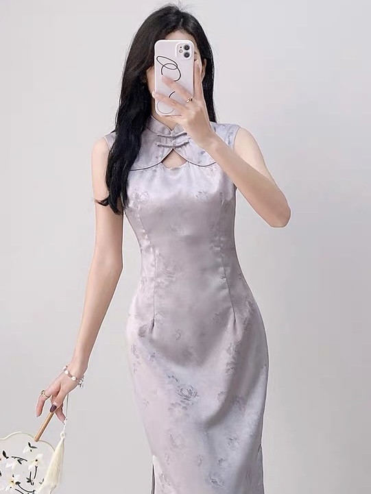 Ci Qi Sleeveless Cheongsam
