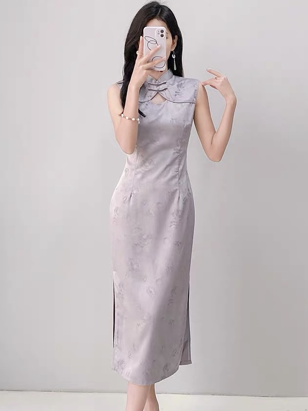 Ci Qi Sleeveless Cheongsam