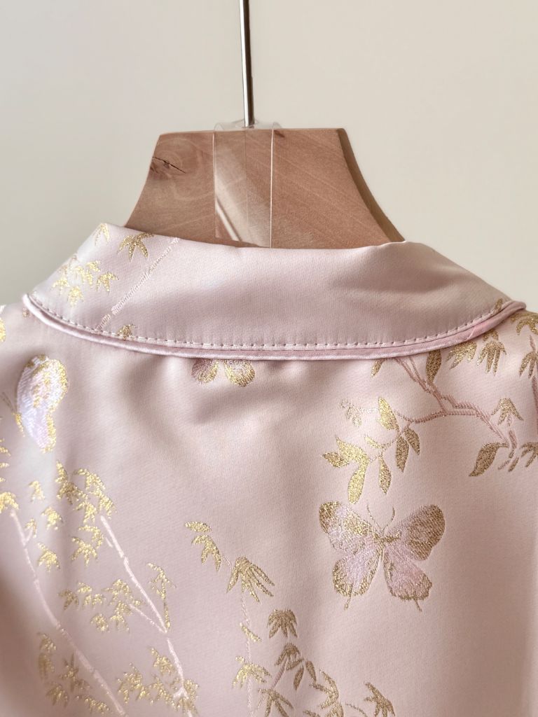 Shuang Er Oriental Vest