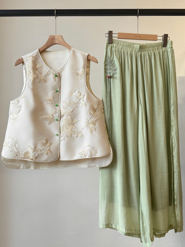 Shuang Lei Oriental Vest (POS)