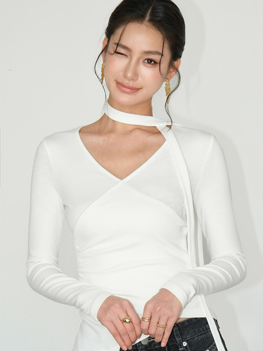 Jeysiah Neck Tie Knit Top-The Black Bow-