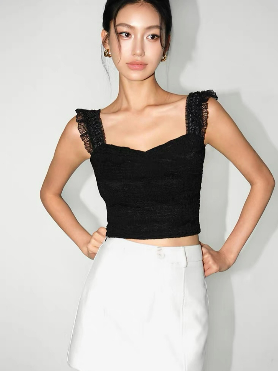 Feliciona Lace Trim Sweehear Crop Top