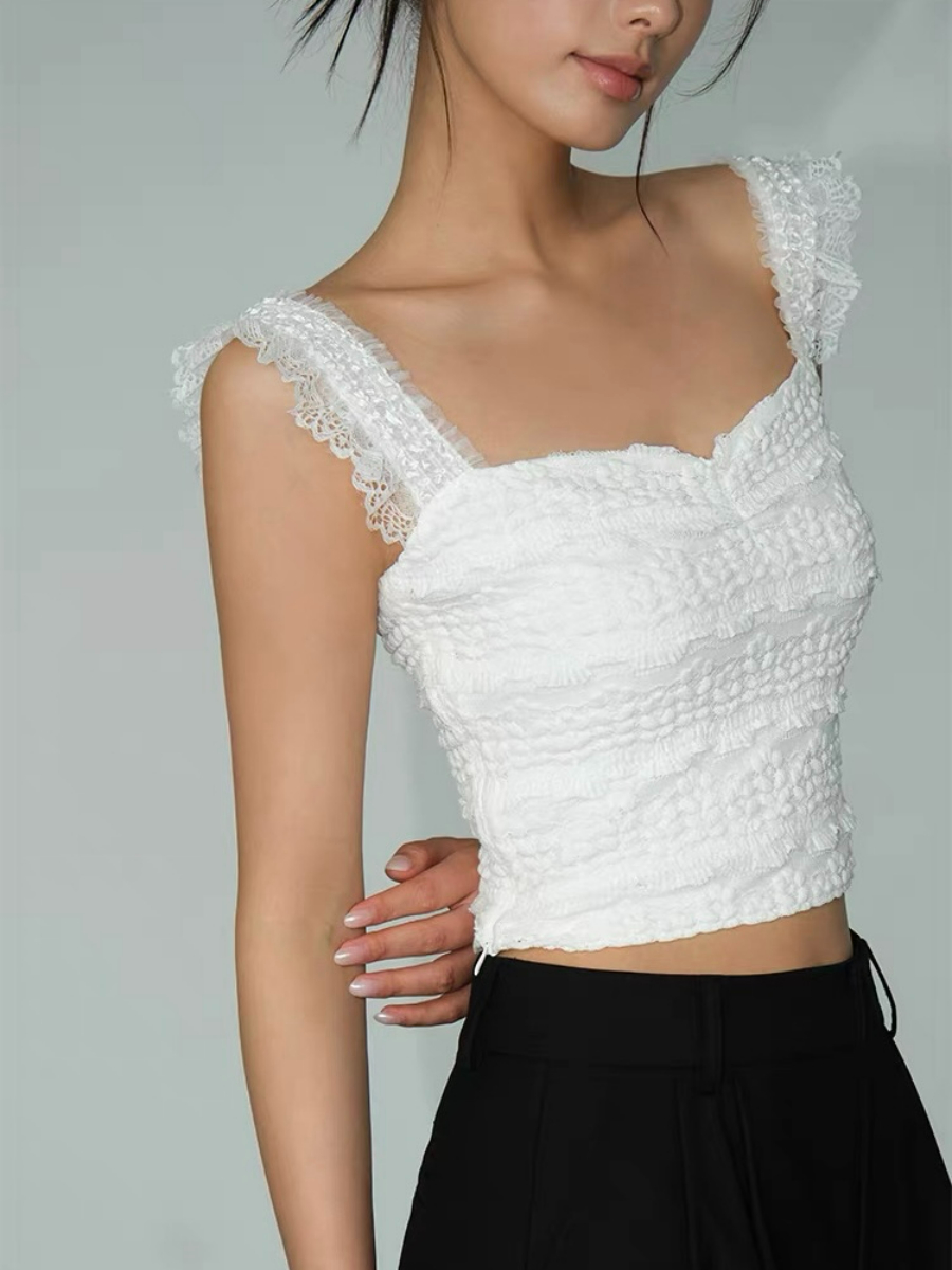 Feliciona Lace Trim Sweehear Crop Top